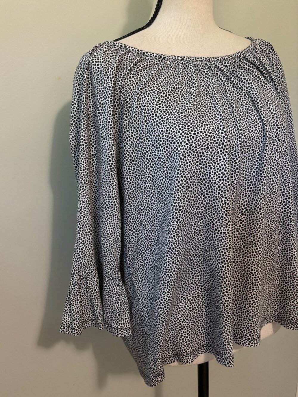 Clearance MICHAEL Michael Kors Leopard Off Shoulder Top XL Like New - Picture 2 of 7